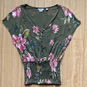 Reitmans green floral shirt